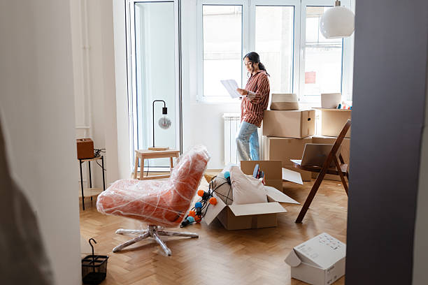is it cheaper to hire movers or move yourself