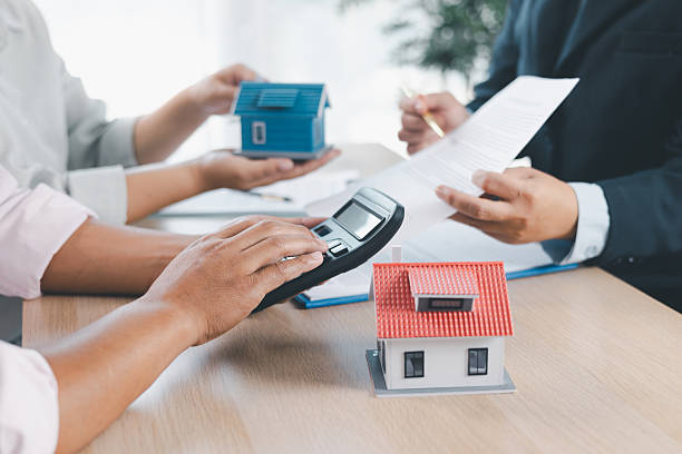 how to move on a budget